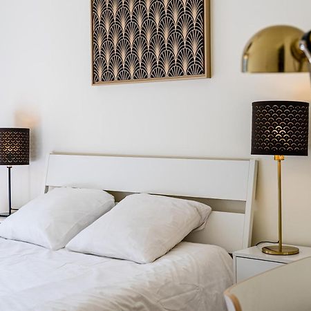 Gare St Charles- Superbe Appartement Avec 3 Chambres マルセイユ エクステリア 写真
